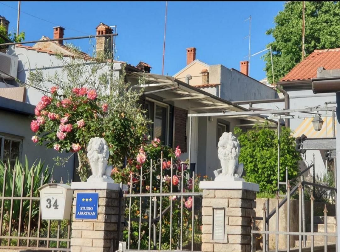 Studio Apartment City With Free Parking PUY Exterior foto