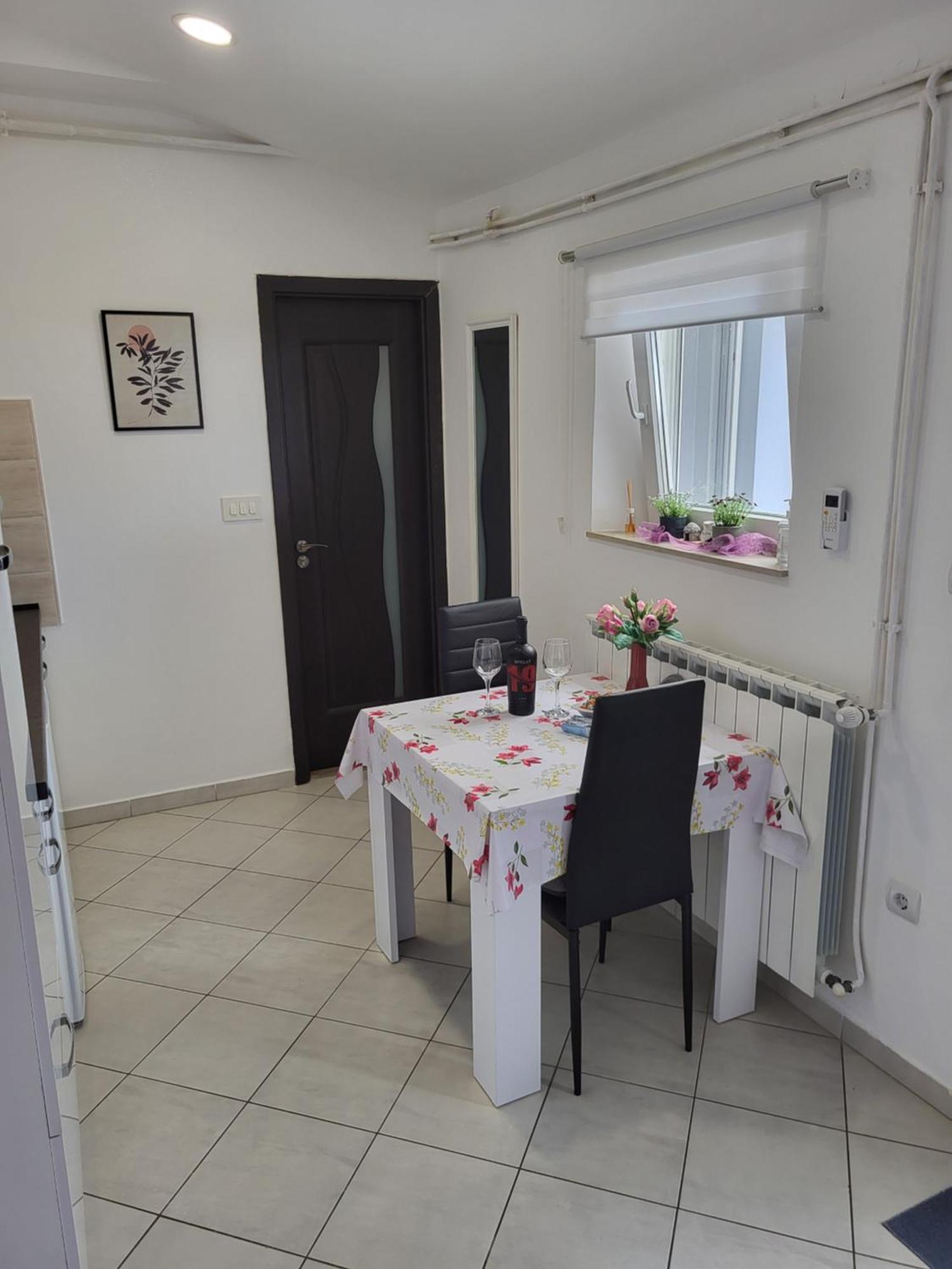 Studio Apartment City With Free Parking PUY Exterior foto