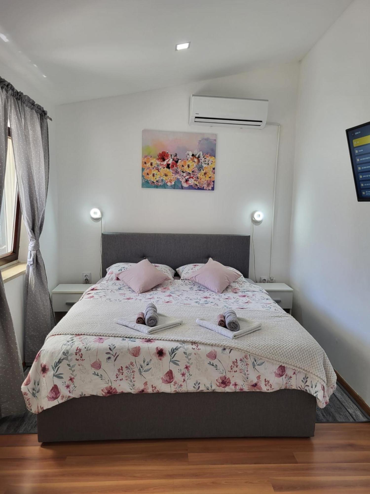 Studio Apartment City With Free Parking PUY Exterior foto